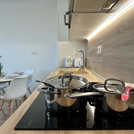 Novozariadeny Pri Starom Moste