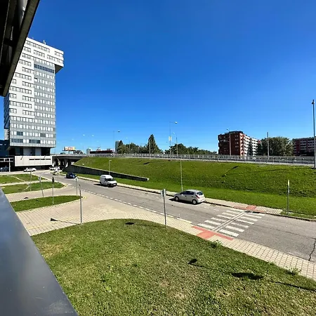 Novozariadeny Pri Starom Moste Bratislava