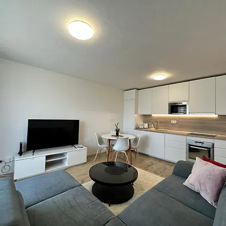 Apartmán Novozariadeny Pri Starom Moste *